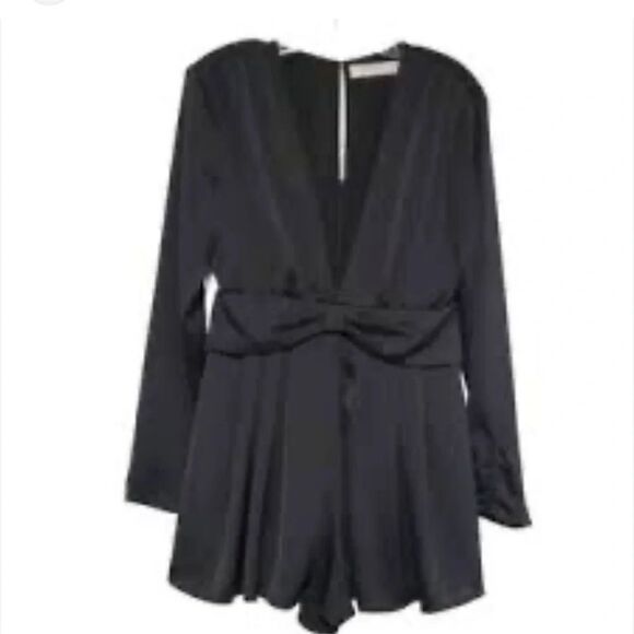 Astr Black Romper silky feeling medium v neck bow Anthropologie - Picture 8 of 16